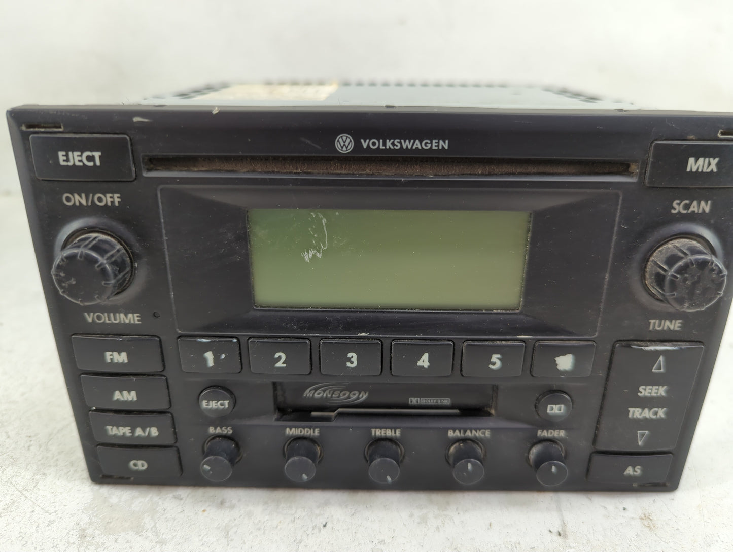 2003 Volkswagen Jetta Radio AM FM Cd Player Receiver Replacement P/N:1JM035157K PU-2354A Fits OEM Used Auto Parts - Oemuseda