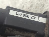 2003 Volkswagen Jetta Fuel Vapor Charcoal Canister - Oemusedautoparts1.com