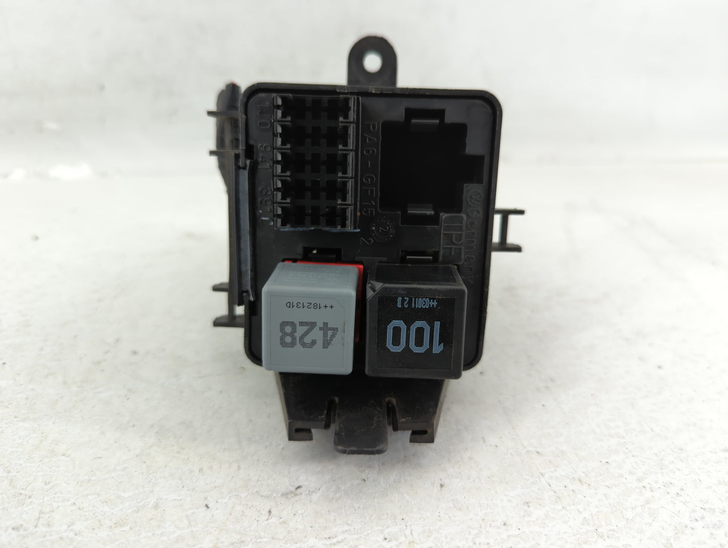 2002-2004 Volkswagen Jetta Fusebox Fuse Box Panel Relay Module P/N:1J0 941 389 B Fits Fits 2002 2003 2004 OEM Used Auto Part