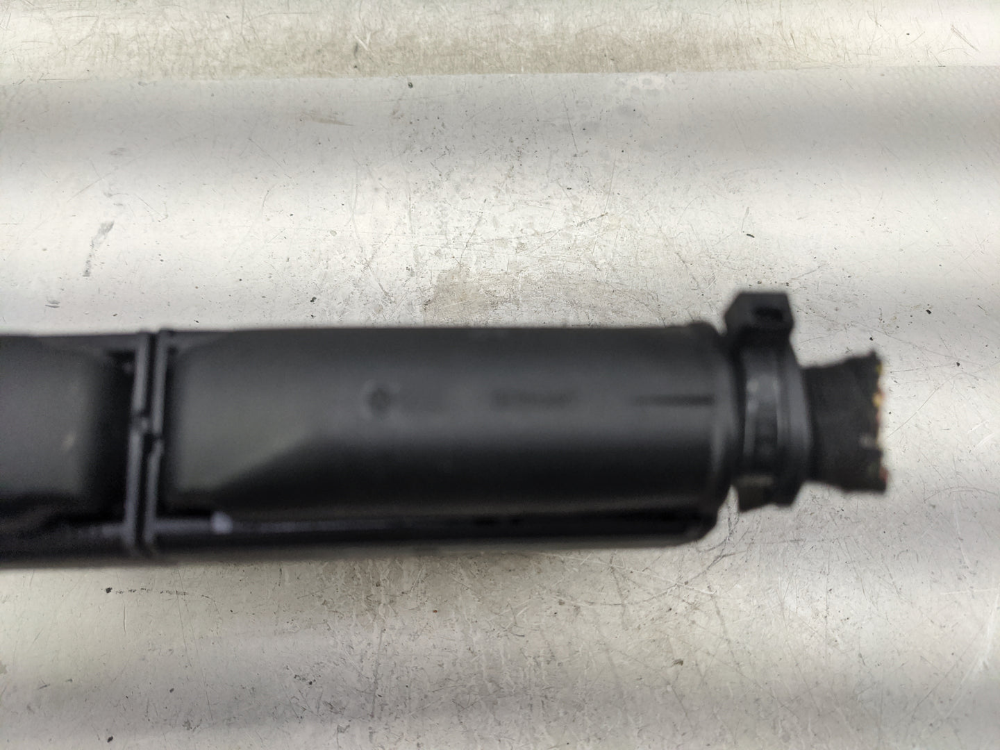 2003 Volkswagen Passat PCM Engine Control Computer ECU ECM PCU OEM P/N:4B0 906 018 DA Fits OEM Used Auto Parts - Oemusedauto