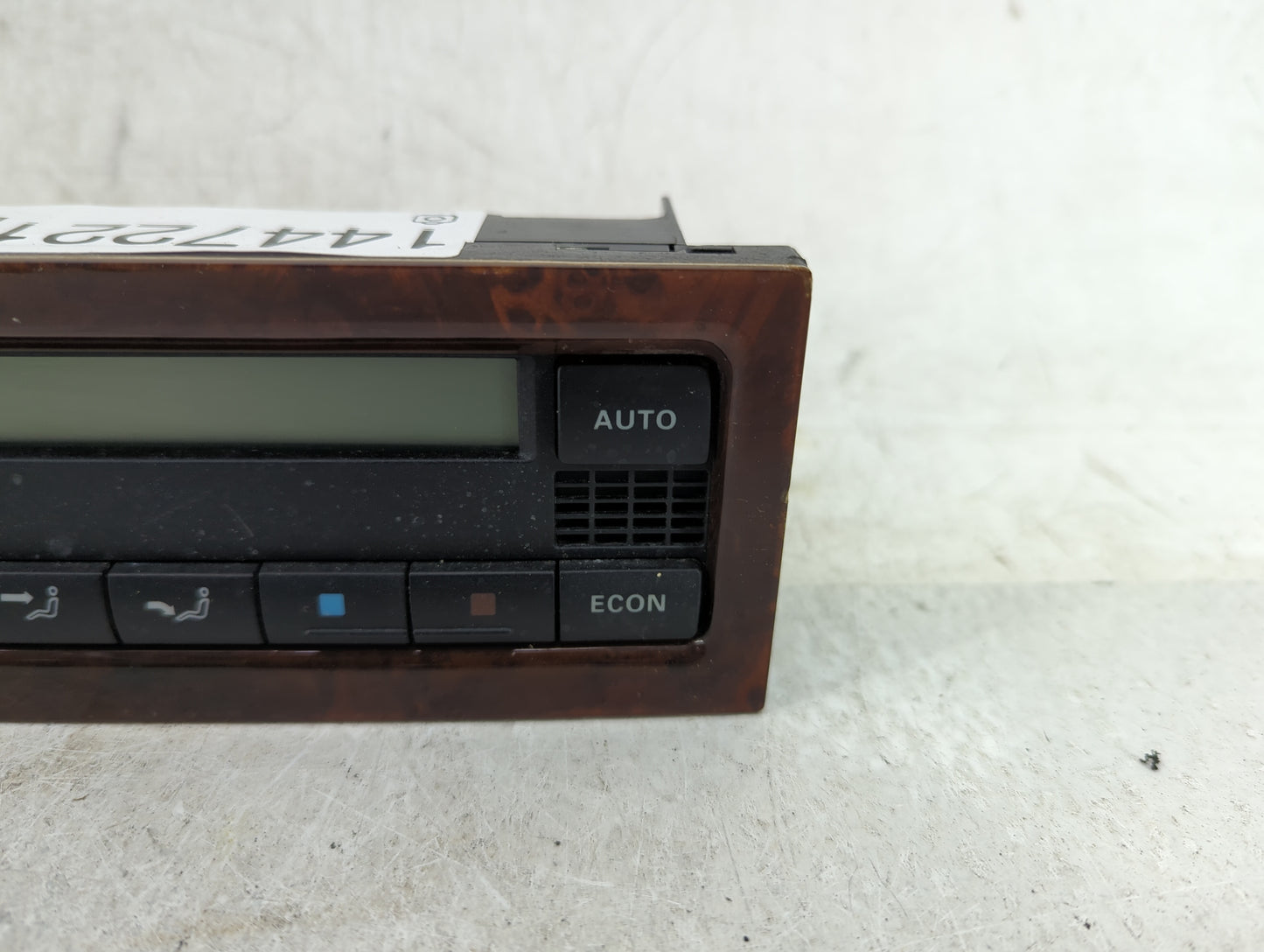 2003-2004 Volkswagen Passat Climate Control Module Temperature AC/Heater Replacement Fits Fits 2003 2004 OEM Used Auto Parts