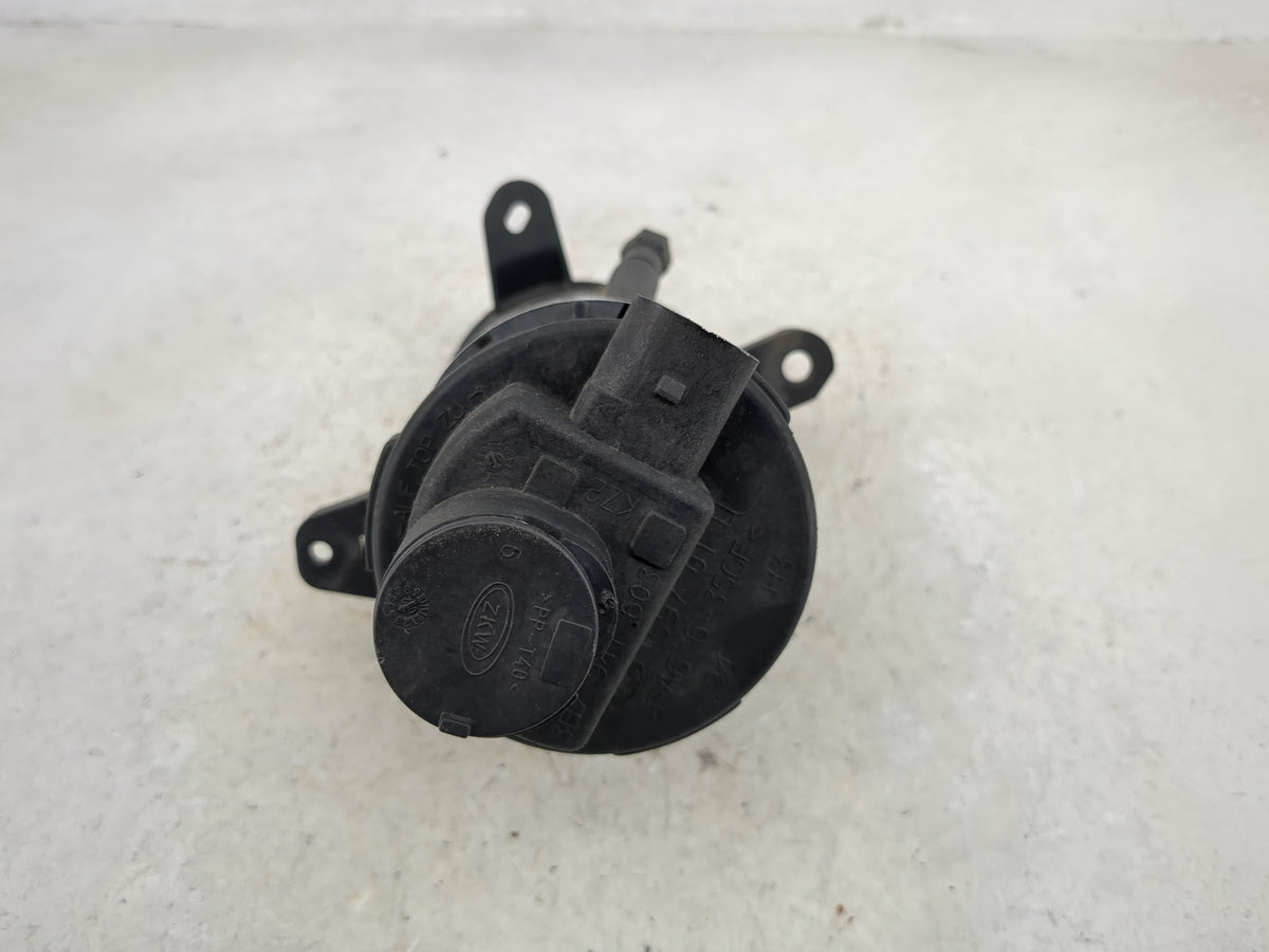 2001-2005 Volkswagen Passat Driver Left Oem Fog Light Lamp Black - Oemusedautoparts1.com