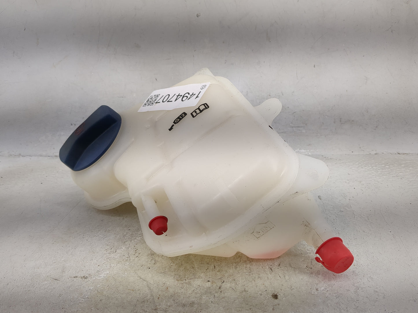 2000 Volkswagen Passat Radiator Coolant Overflow Expansion Tank Bottle - Oemusedautoparts1.com