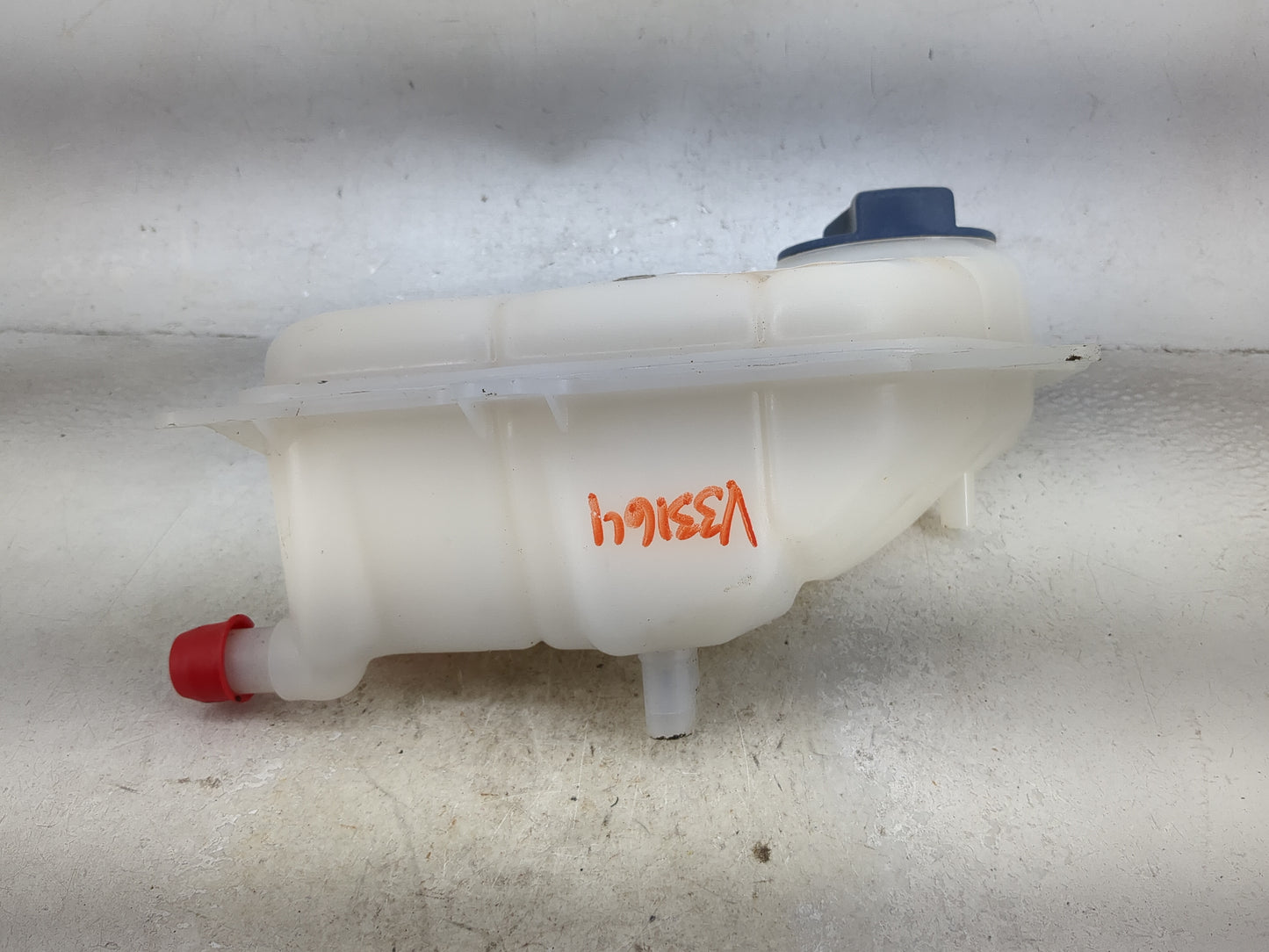 2000 Volkswagen Passat Radiator Coolant Overflow Expansion Tank Bottle - Oemusedautoparts1.com