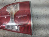 2002 Volkswagen Passat Passenger Right Side Deck Lid Mounted Tail Light - Oemusedautoparts1.com