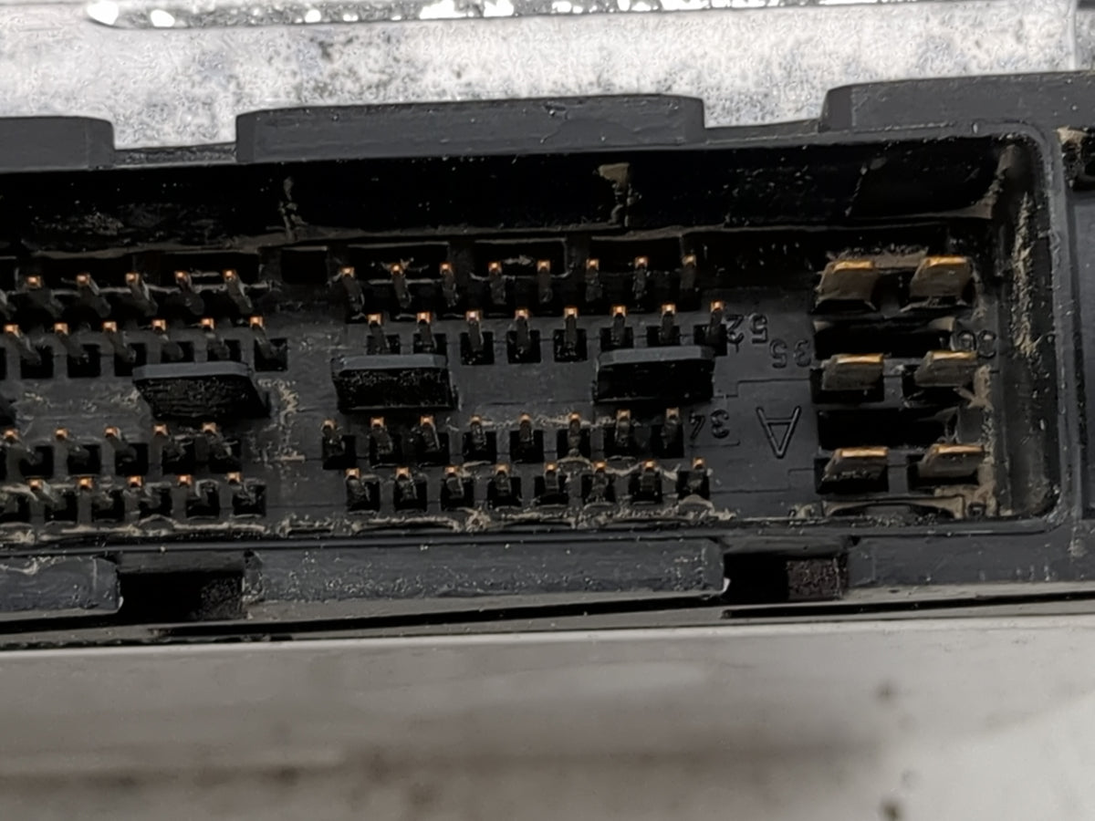 2003-2004 Volvo S60 PCM Engine Control Computer ECU ECM PCU OEM P/N:08627148 0000110421, 03338 Fits Fits 2003 2004 OEM Used 