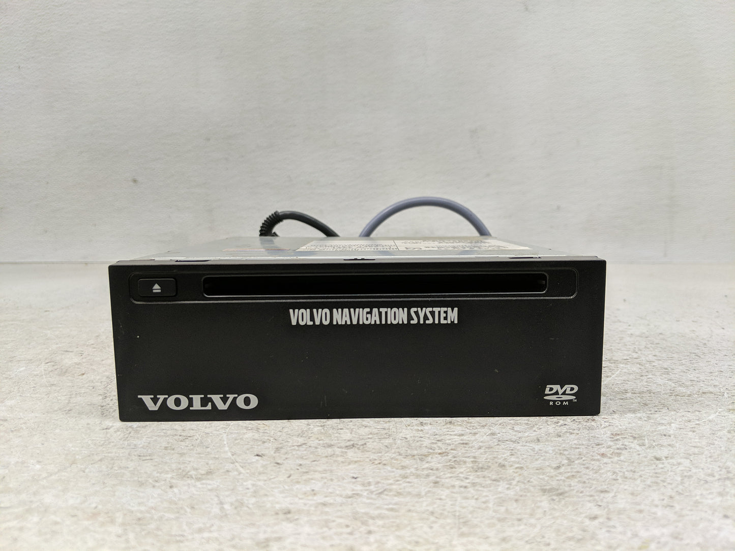 2003 Volvo S80 Radio AM FM Cd Player Receiver Replacement P/N:8673943 Fits OEM Used Auto Parts - Oemusedautoparts1.com
