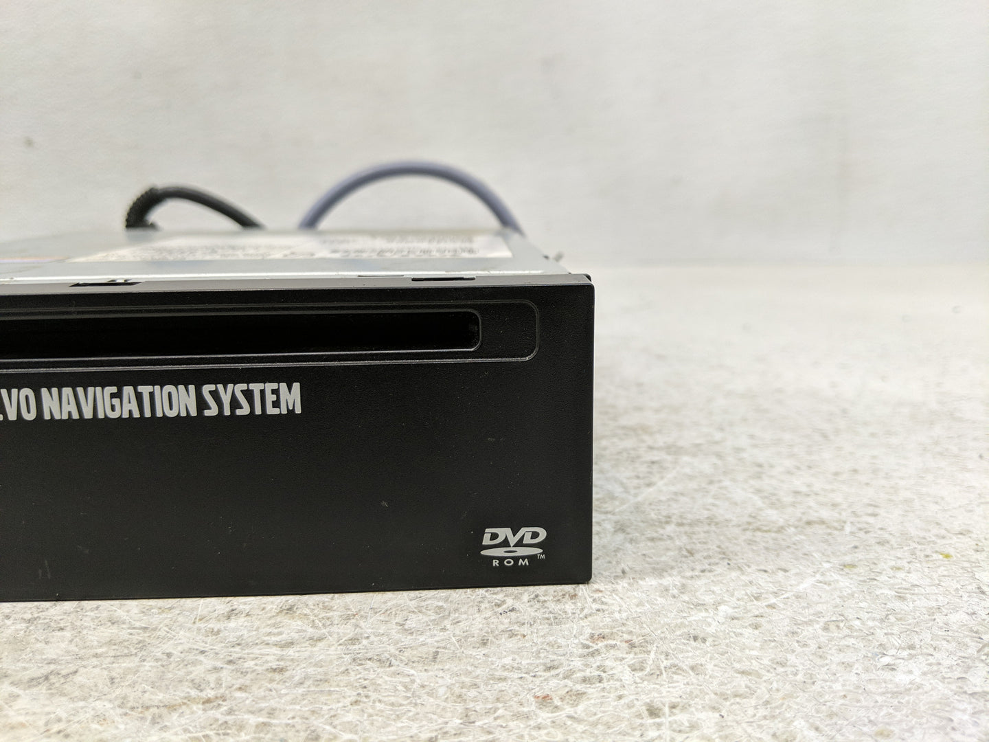 2003 Volvo S80 Radio AM FM Cd Player Receiver Replacement P/N:8673943 Fits OEM Used Auto Parts - Oemusedautoparts1.com