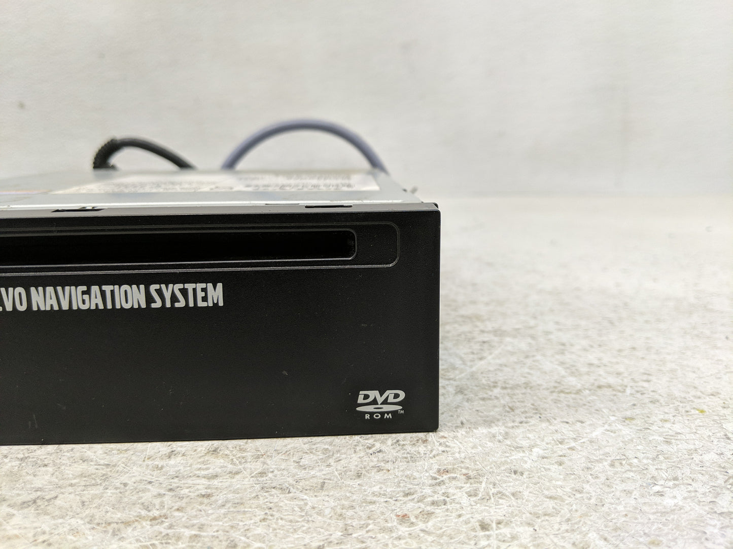2003 Volvo S80 Radio AM FM Cd Player Receiver Replacement P/N:8673943 Fits OEM Used Auto Parts - Oemusedautoparts1.com