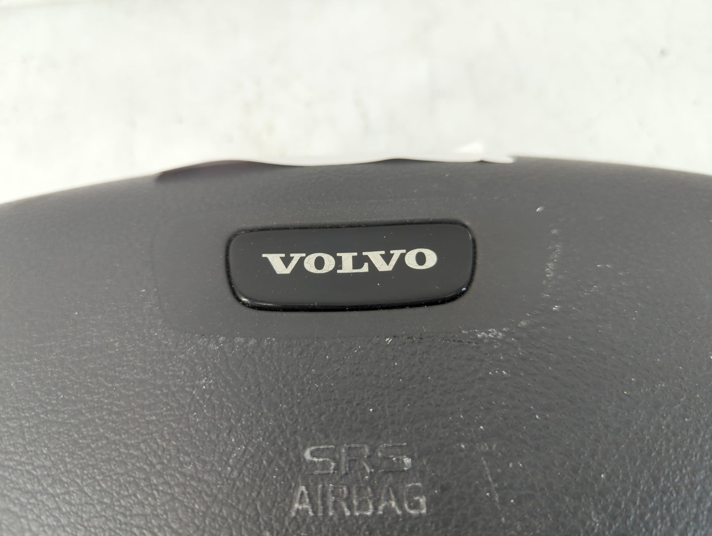 2001-2004 Volvo V40 Air Bag Driver Left Steering Wheel Mounted Fits Fits 2001 2002 2003 2004 OEM Used Auto Parts - Oemusedau
