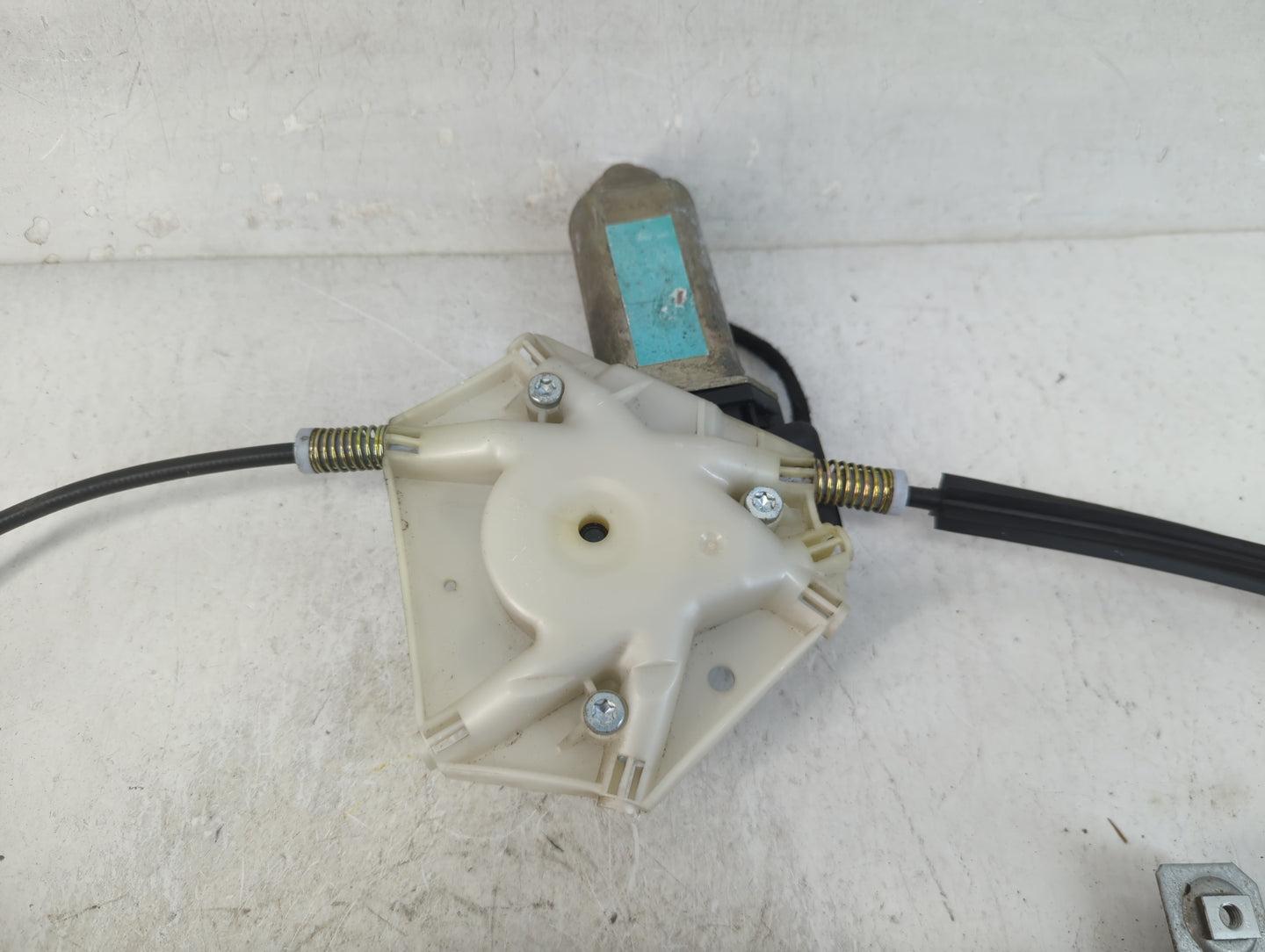 2000-2004 Volvo V40 Used Window Regulator Passenger Front - Oemusedautoparts1.com