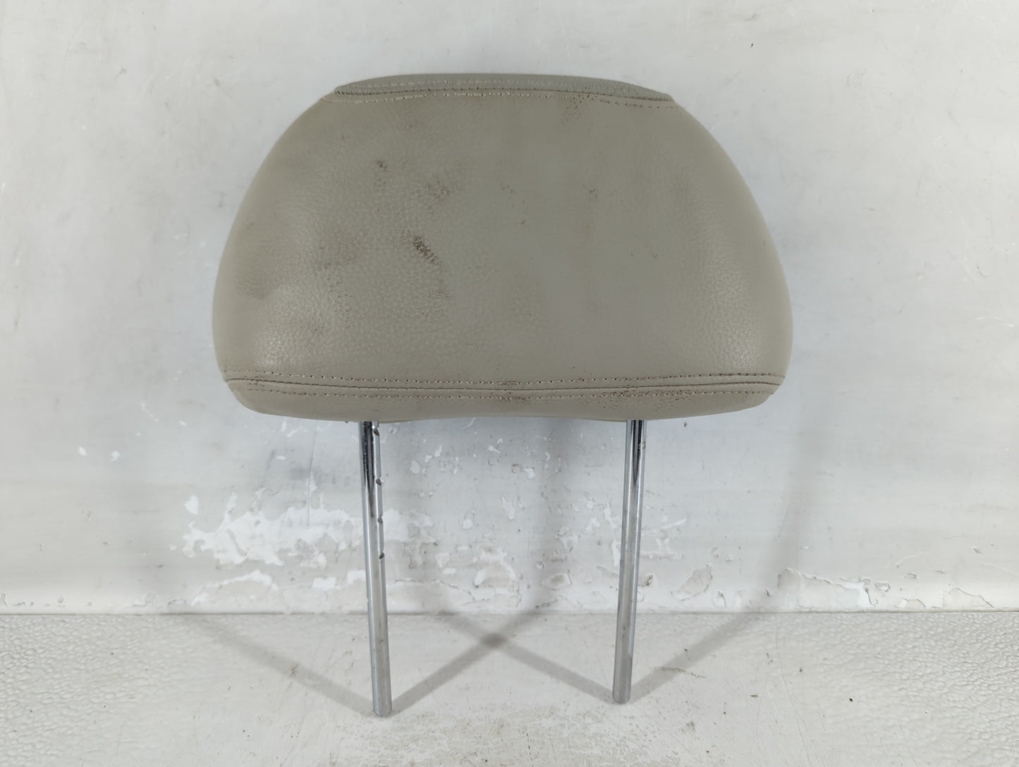 2003 Volvo V40 Headrest Head Rest Rear Seat Fits OEM Used Auto Parts - Oemusedautoparts1.com