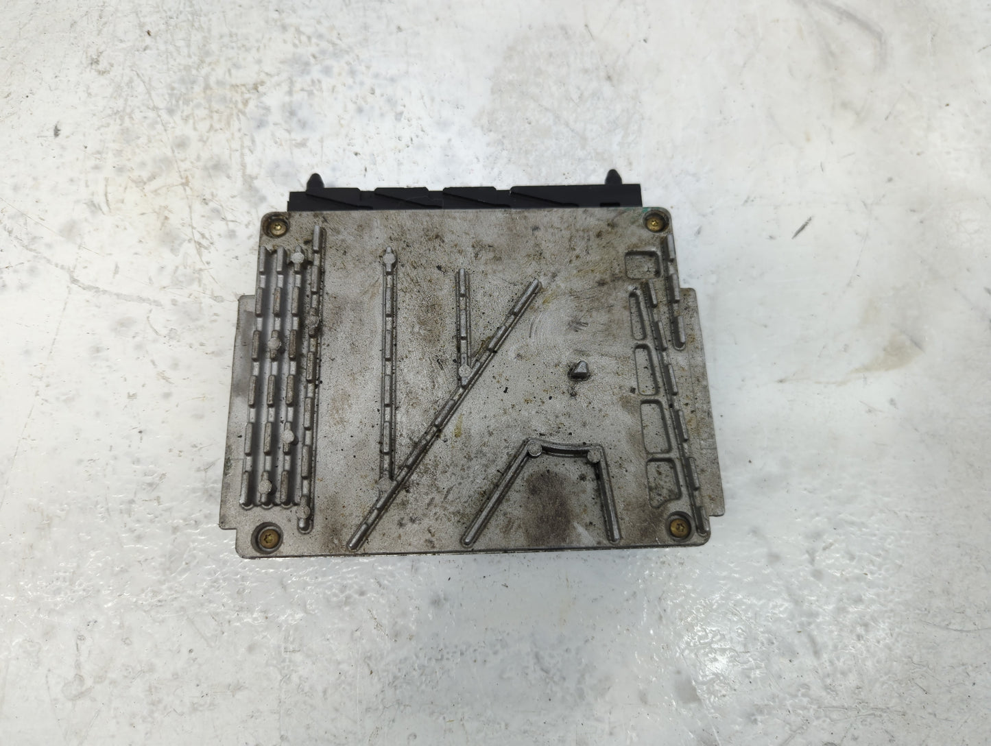 2003 Volvo V70 PCM Engine Control Computer ECU ECM PCU OEM P/N:08675155 A Fits OEM Used Auto Parts - Oemusedautoparts1.com