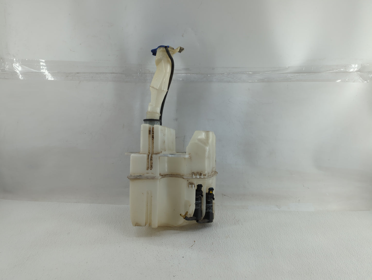 2001-2004 Volvo V70 Windshield Washer Fluid Reservoir Bottle Oem - Oemusedautoparts1.com