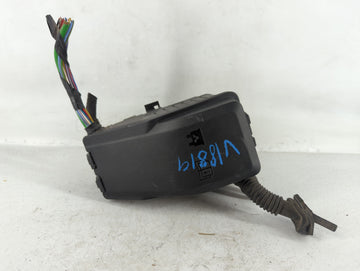 2003 Volvo V70 Fusebox Fuse Box Panel Relay Module P/N:6G9T-14A076-L Fits OEM Used Auto Parts - Oemusedautoparts1.com