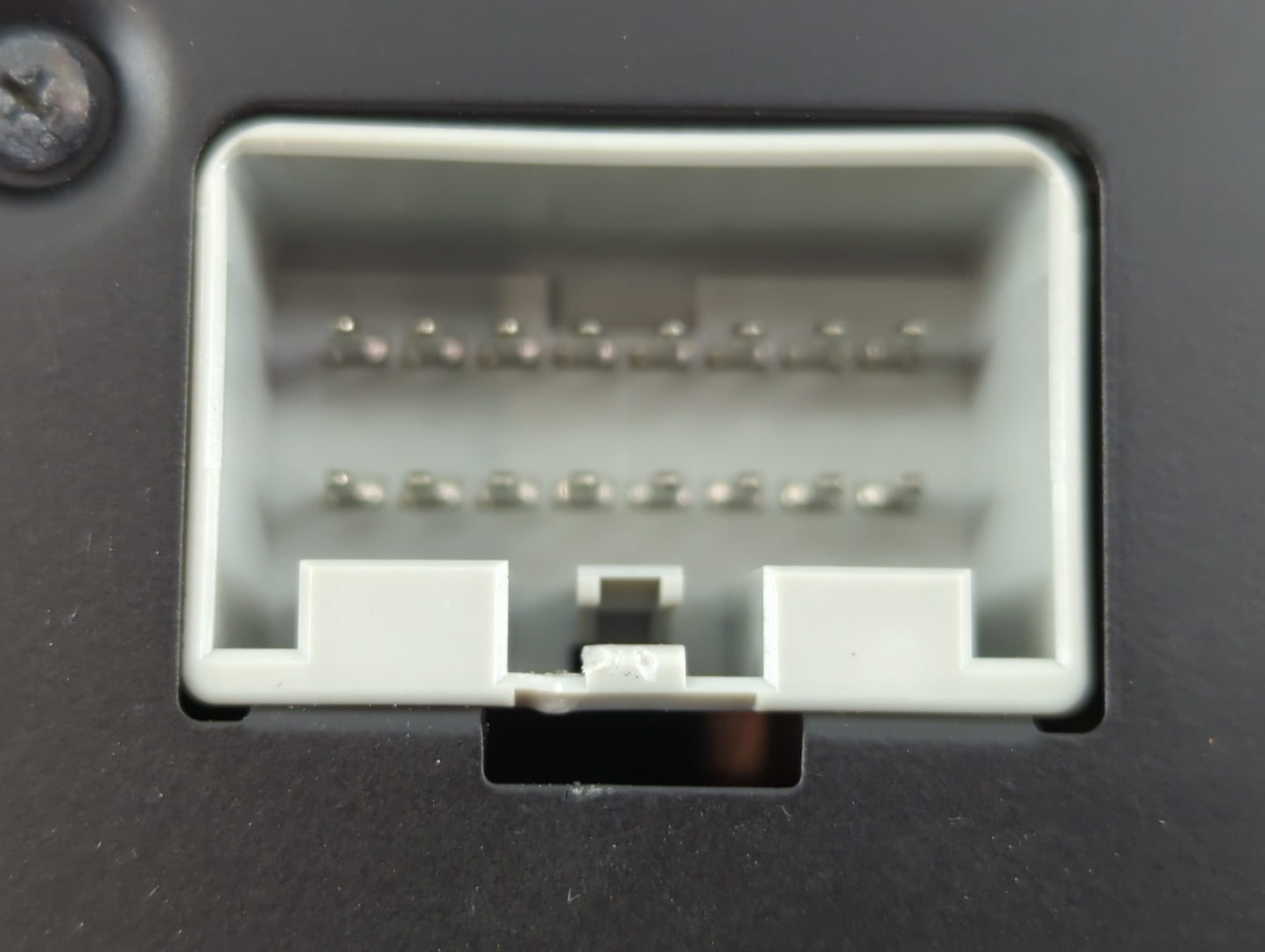 2003 Volvo Xc90 Radio AM FM Cd Player Receiver Replacement P/N:30646094 Fits OEM Used Auto Parts - Oemusedautoparts1.com