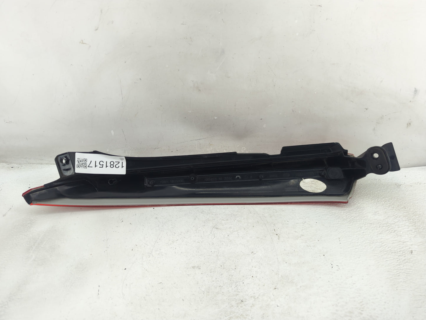 2003-2006 Volvo Xc90 Tail Light Assembly Passenger Right OEM Fits Fits 2003 2004 2005 2006 OEM Used Auto Parts - Oemusedauto