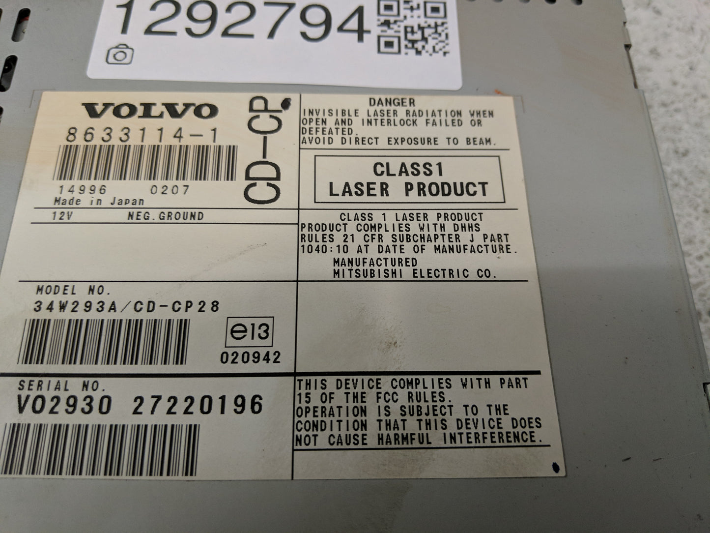 2003 Volvo Xc90 Radio AM FM Cd Player Receiver Replacement P/N:8633114-1 Fits OEM Used Auto Parts - Oemusedautoparts1.com