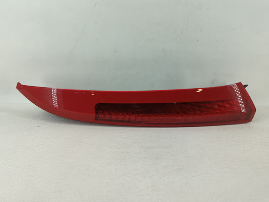 2003-2006 Volvo Xc90 Tail Light Assembly Passenger Right OEM P/N:157618 9483772 Fits Fits 2003 2004 2005 2006 OEM Used Auto 