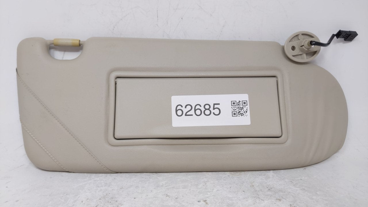 2003 Land Rover Freelander Sun Visor Shade Replacement Passenger Right Mirror Fits OEM Used Auto Parts - Oemusedautoparts1.c