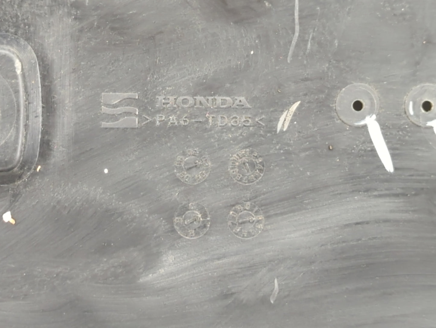 2004 Acura Mdx Engine Cover - Oemusedautoparts1.com