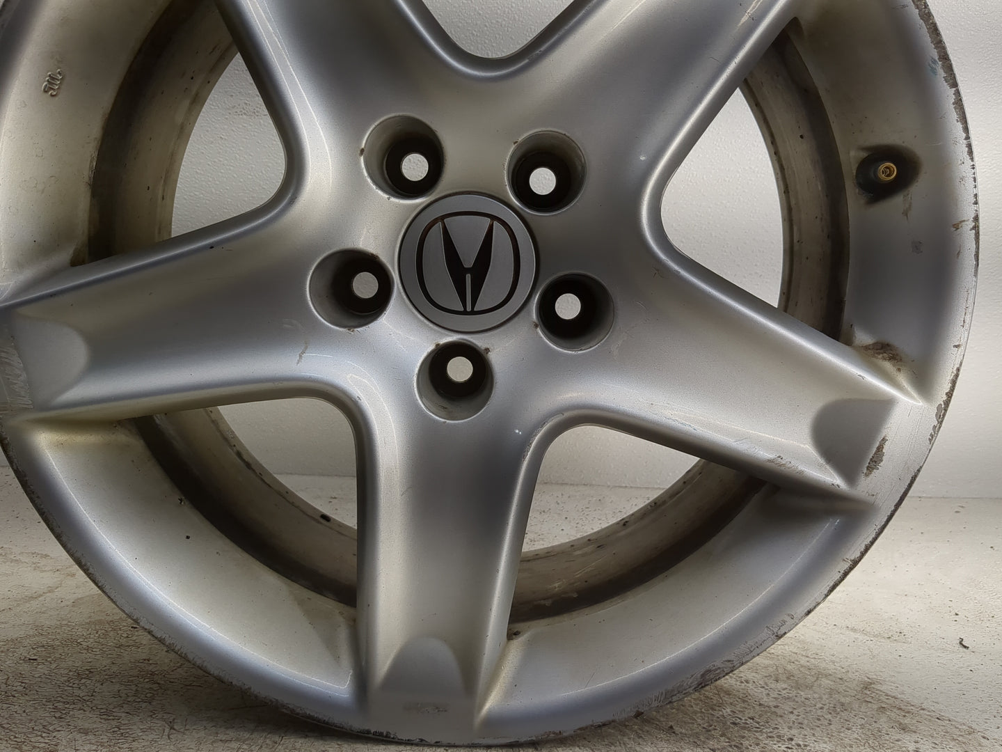 2004-2005 Acura Tl Oem Wheel Rim - Oemusedautoparts1.com