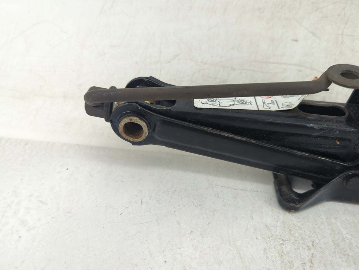 2004 Acura Tl Spare Scissor Car Jack - Oemusedautoparts1.com