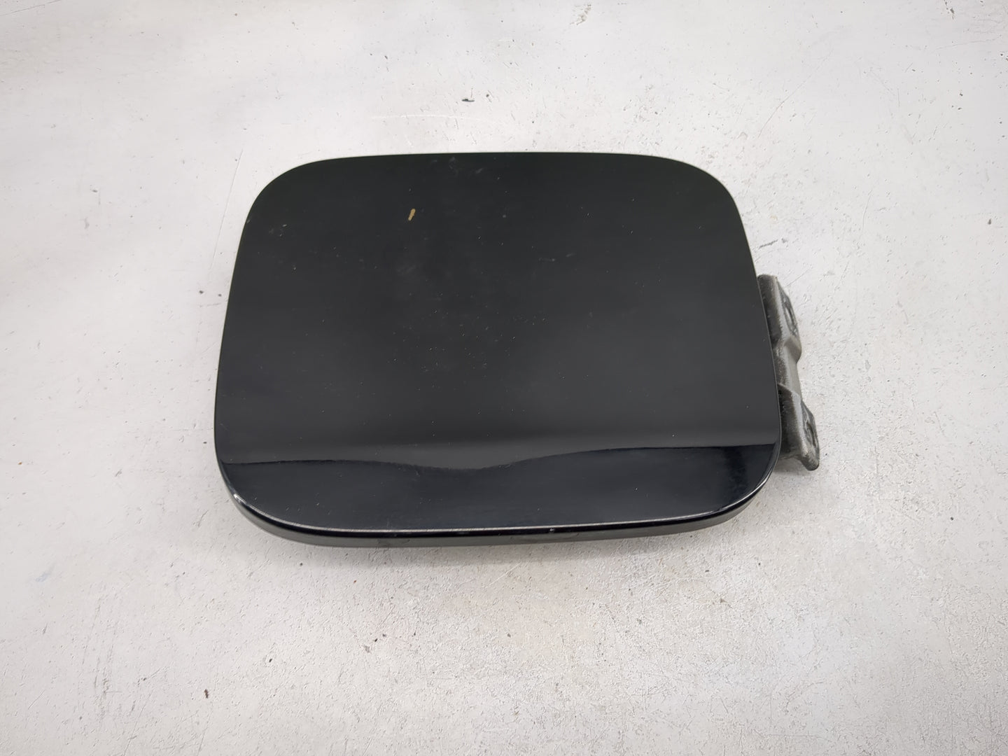 2004 Acura Tsx Fuel Tank Door Lid Gas Tank Black - Oemusedautoparts1.com