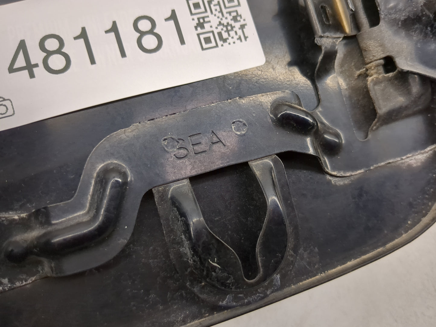 2004 Acura Tsx Fuel Tank Door Lid Gas Tank Black - Oemusedautoparts1.com