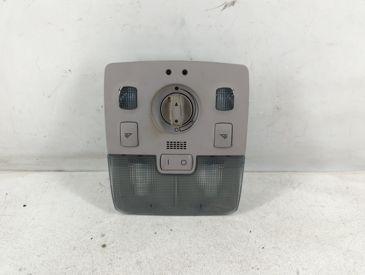 2004 Audi A4 Overhead Roof Console - Oemusedautoparts1.com