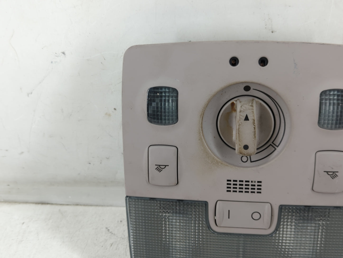 2004 Audi A4 Overhead Roof Console - Oemusedautoparts1.com