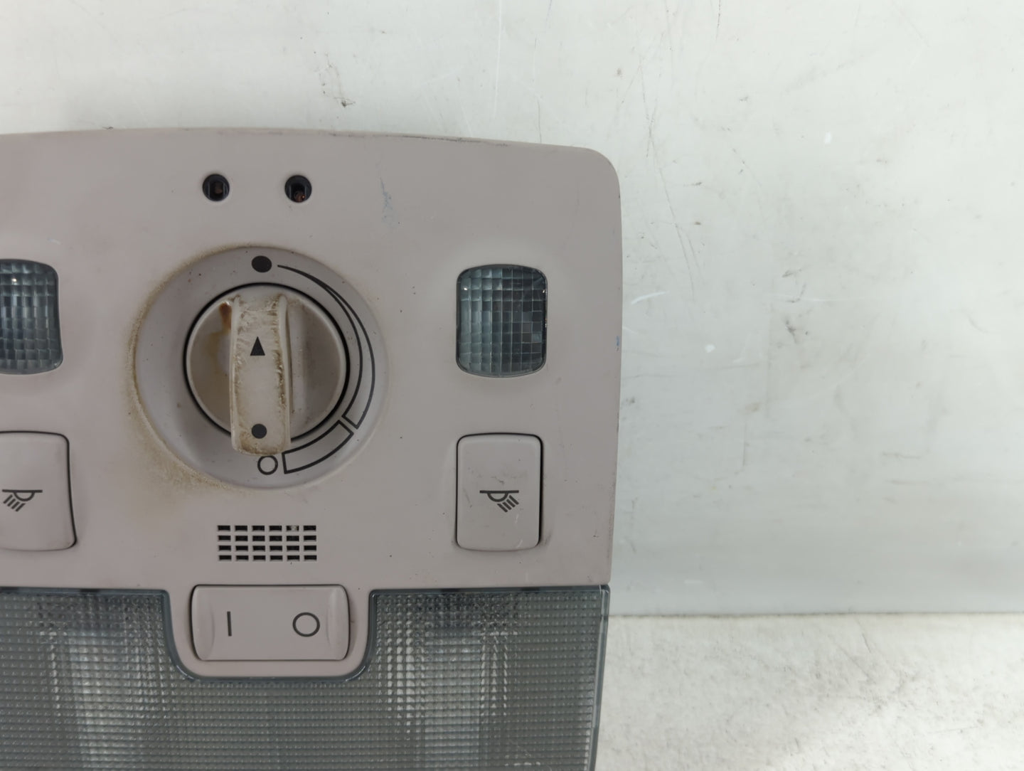 2004 Audi A4 Overhead Roof Console - Oemusedautoparts1.com