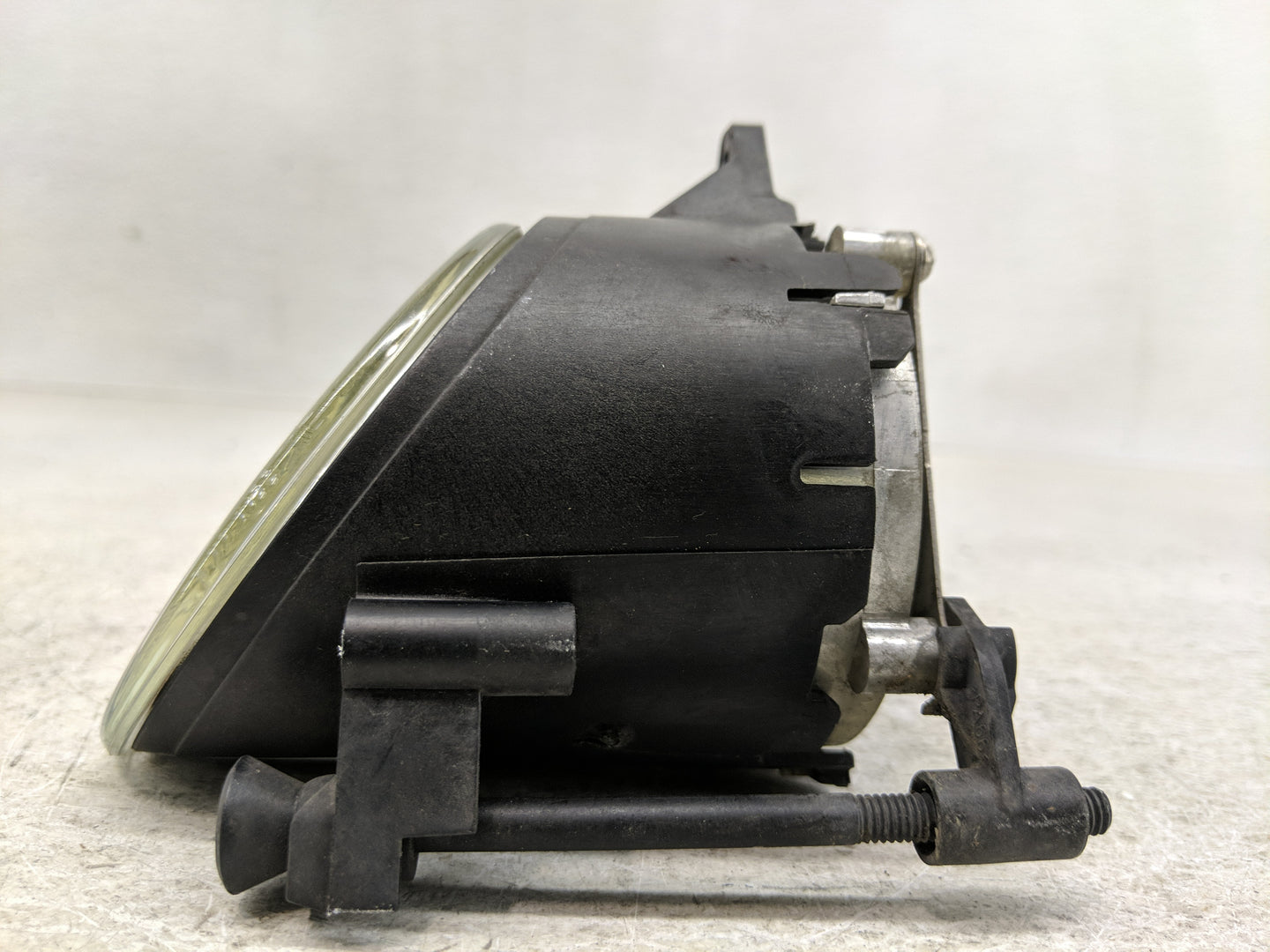 2002-2005 Audi A4 Driver Left Oem Front Light Lamp - Oemusedautoparts1.com