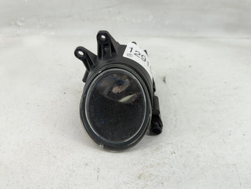2002-2005 Audi A4 Passenger Right Oem Fog Light Lamp - Oemusedautoparts1.com