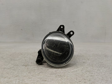 2002-2005 Audi A4 Passenger Right Oem Fog Light Lamp - Oemusedautoparts1.com