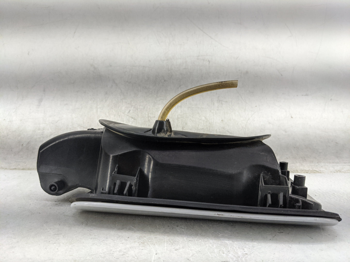 2004 Audi A4 Fuel Tank Door Lid Gas Tank 1467118 - Oemusedautoparts1.com