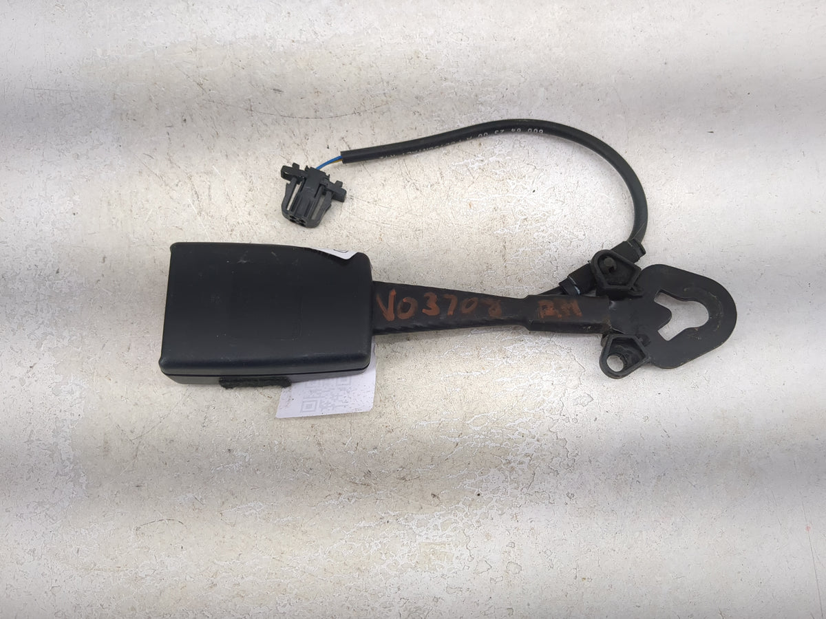 2004 Audi A4 Passenger Front Seatbelt Buckle - Oemusedautoparts1.com