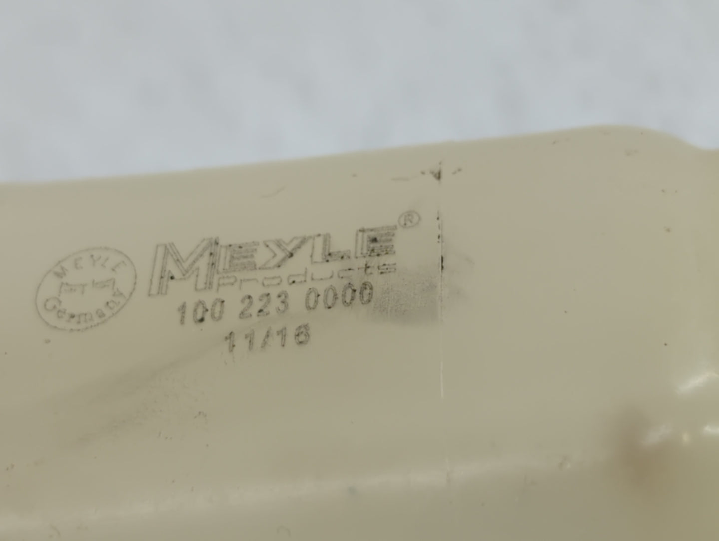 2004 Audi A4 Alternator Replacement Generator Charging Assembly Engine OEM P/N:100 223 0000 Fits OEM Used Auto Parts - Oemus