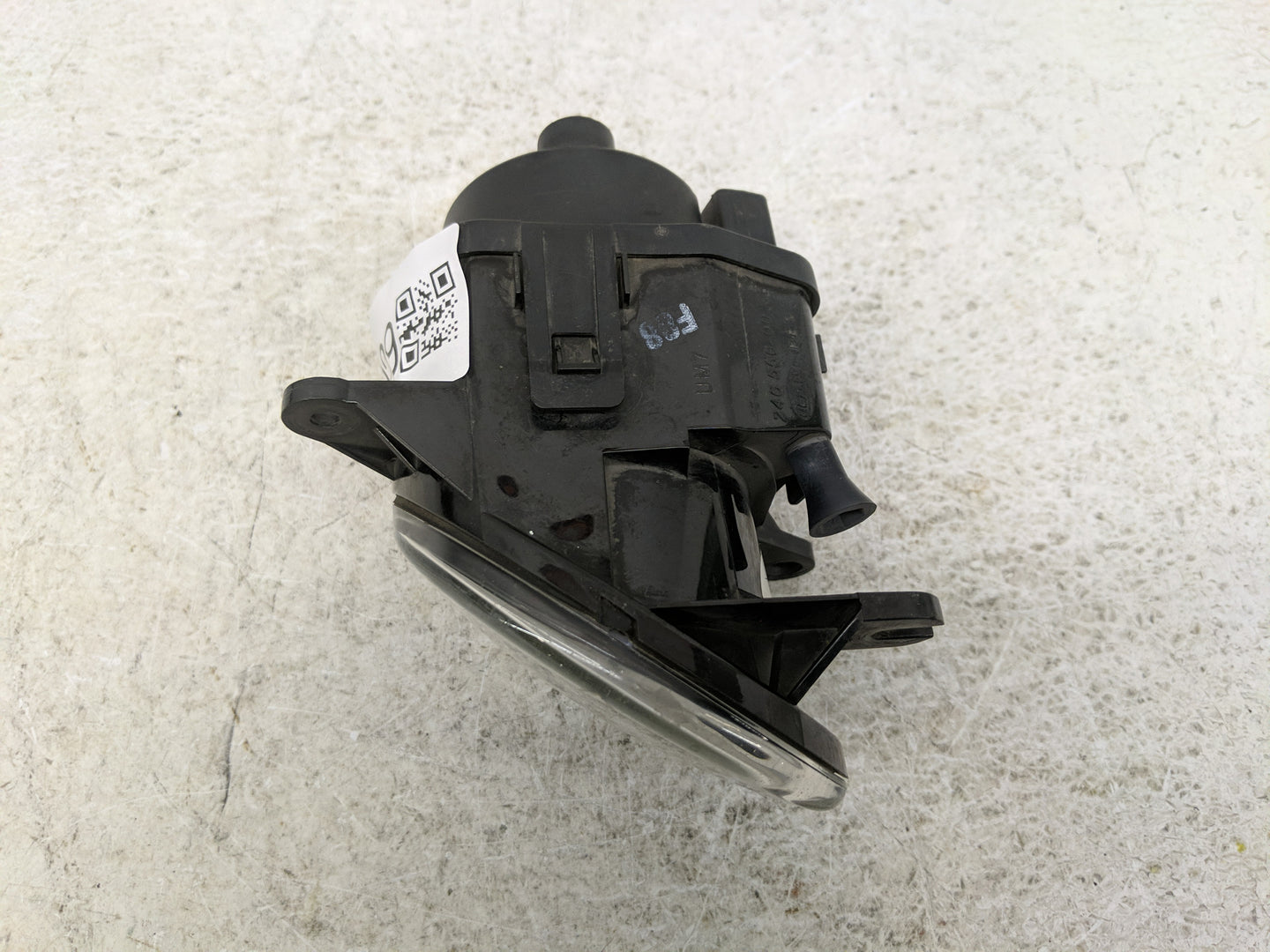 2002-2004 Audi A6 Passenger Right Oem Front Light Lamp - Oemusedautoparts1.com