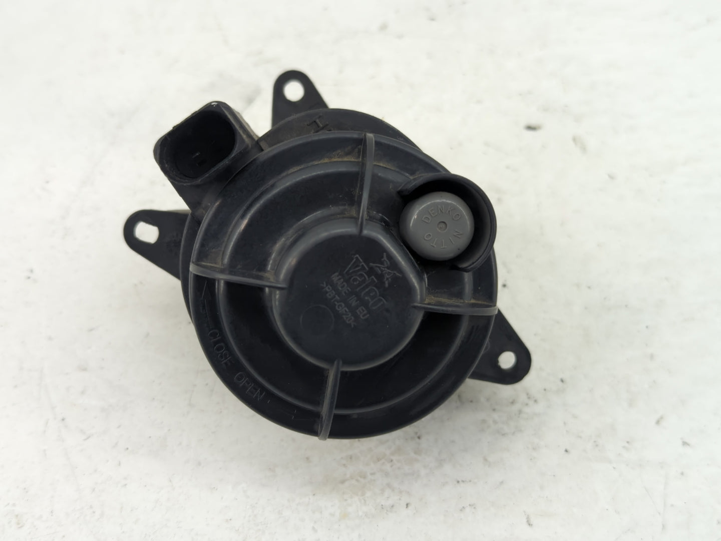 2001-2005 Audi Allroad Quattro Driver Left Oem Fog Light Lamp - Oemusedautoparts1.com
