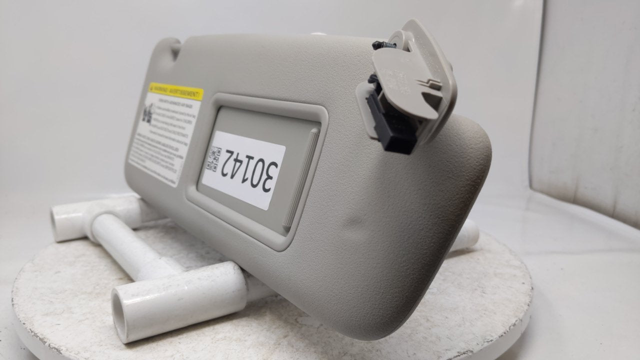 2004 Audi S4 Sun Visor Shade Replacement Passenger Right Mirror Fits OEM Used Auto Parts - Oemusedautoparts1.com