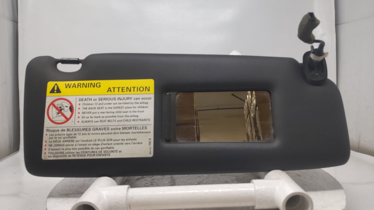 2004 Audi S4 Sun Visor Shade Replacement Passenger Right Mirror Fits OEM Used Auto Parts - Oemusedautoparts1.com