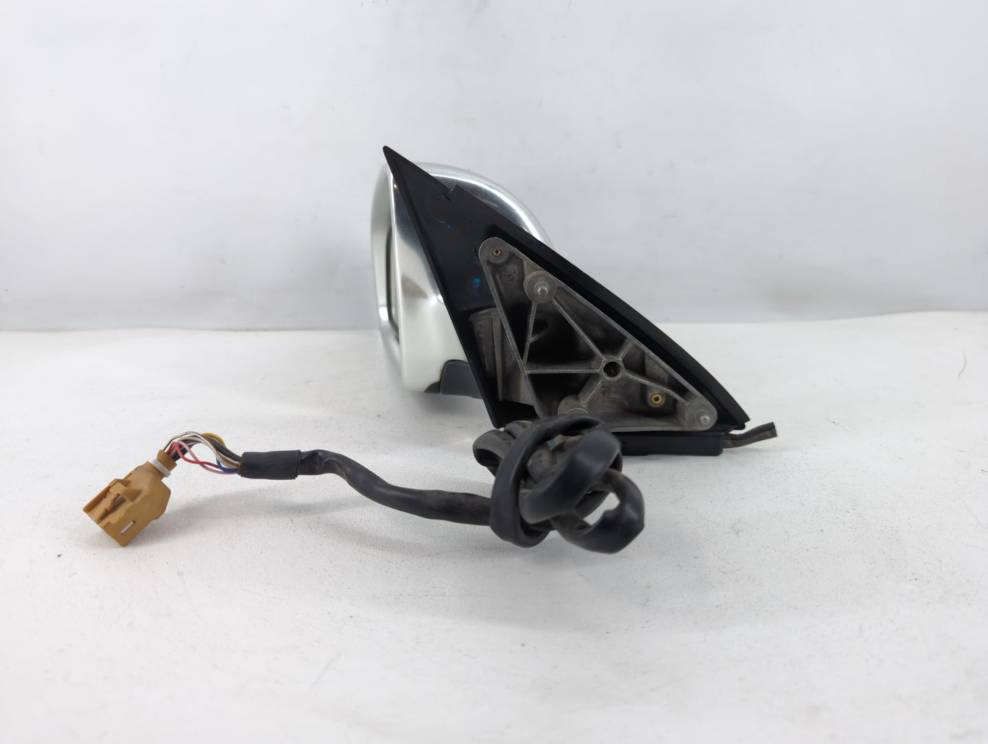 2004-2005 Audi S4 Driver Side View Mirror - Left Door Mirror OEM Used - Oemusedautoparts1.com