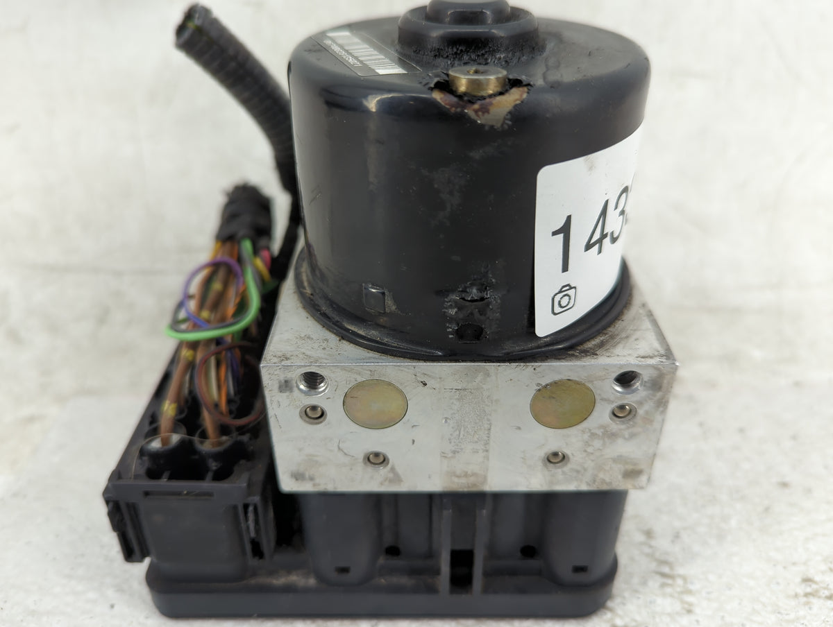 2003-2006 Audi Tt Anti-Lock Brake ABS Pump Module Actuator OEM P/N:8N0 614 517 H Fits Fits 2003 2004 2005 2006 OEM Used Auto