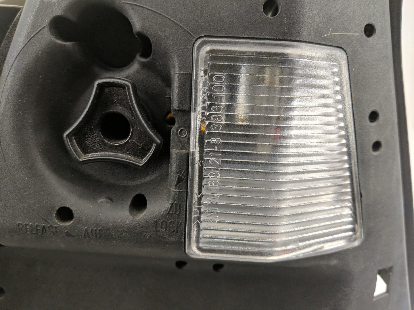 2002-2005 Bmw 325i Tail Light Assembly Passenger Right OEM P/N:6 946 534-01 Fits Fits 2002 2003 2004 2005 OEM Used Auto Part