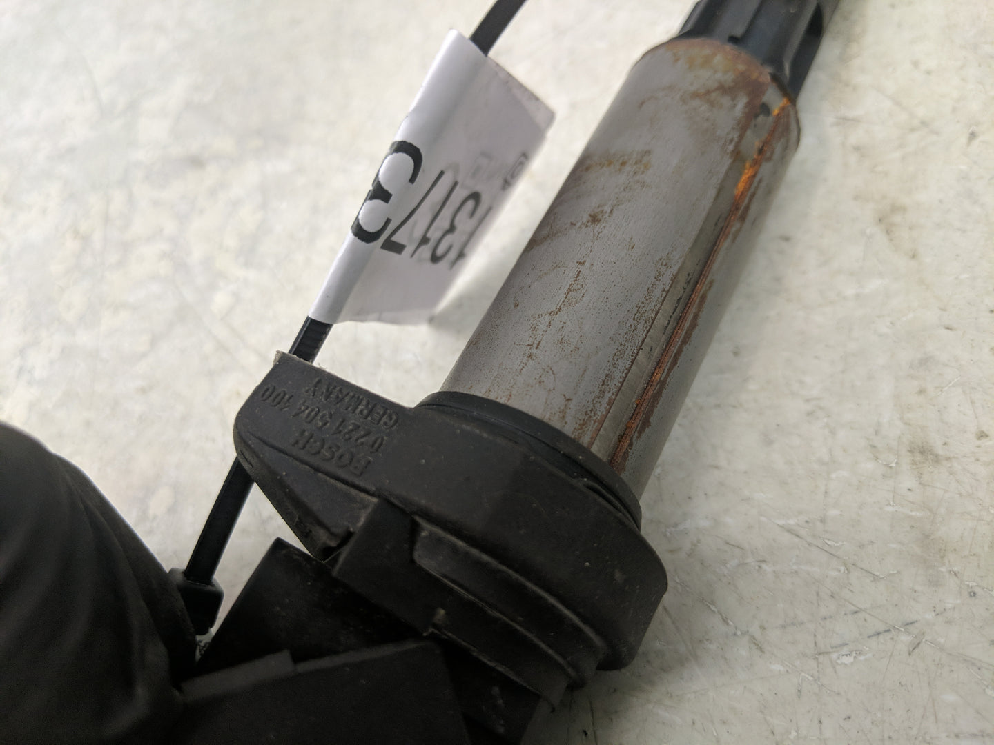 2002-2005 Bmw 325i Ignition Coil Igniter Pack - Oemusedautoparts1.com