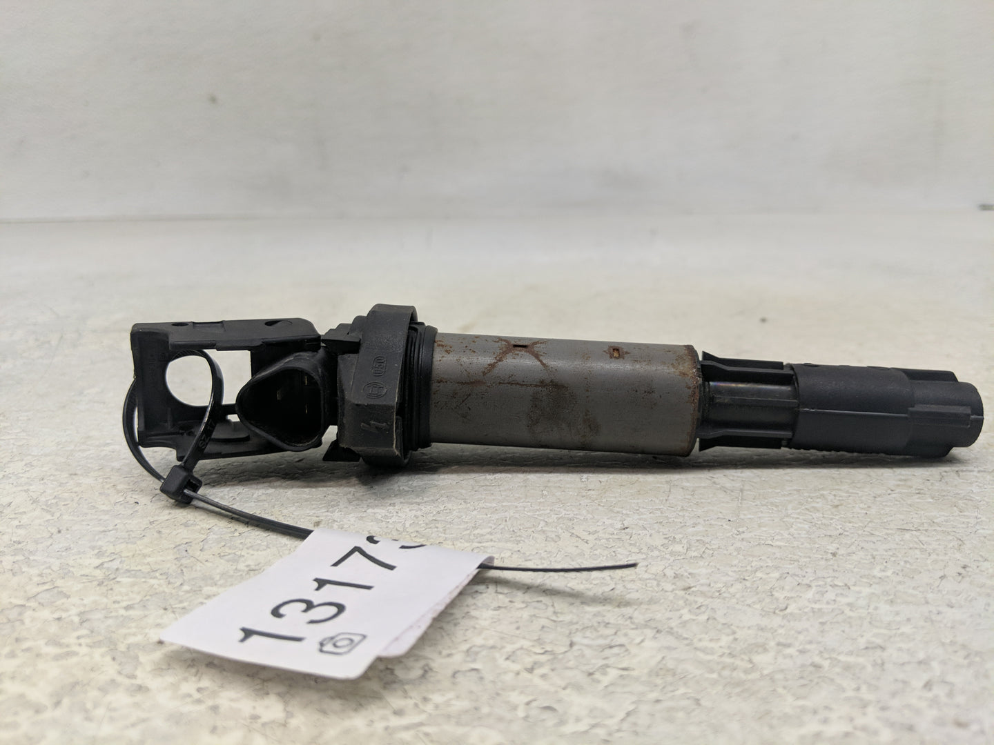 2002-2005 Bmw 325i Ignition Coil Igniter Pack - Oemusedautoparts1.com