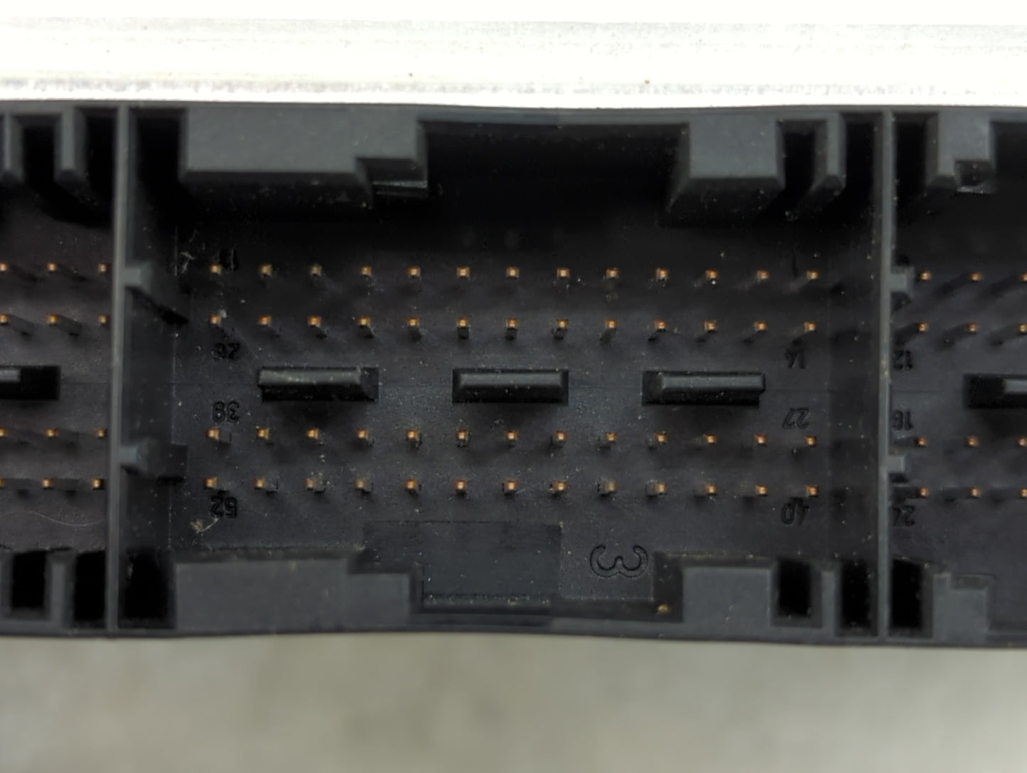 2002-2005 Bmw 325i PCM Engine Control Computer ECU ECM PCU OEM Fits Fits 2002 2003 2004 2005 OEM Used Auto Parts - Oemusedau