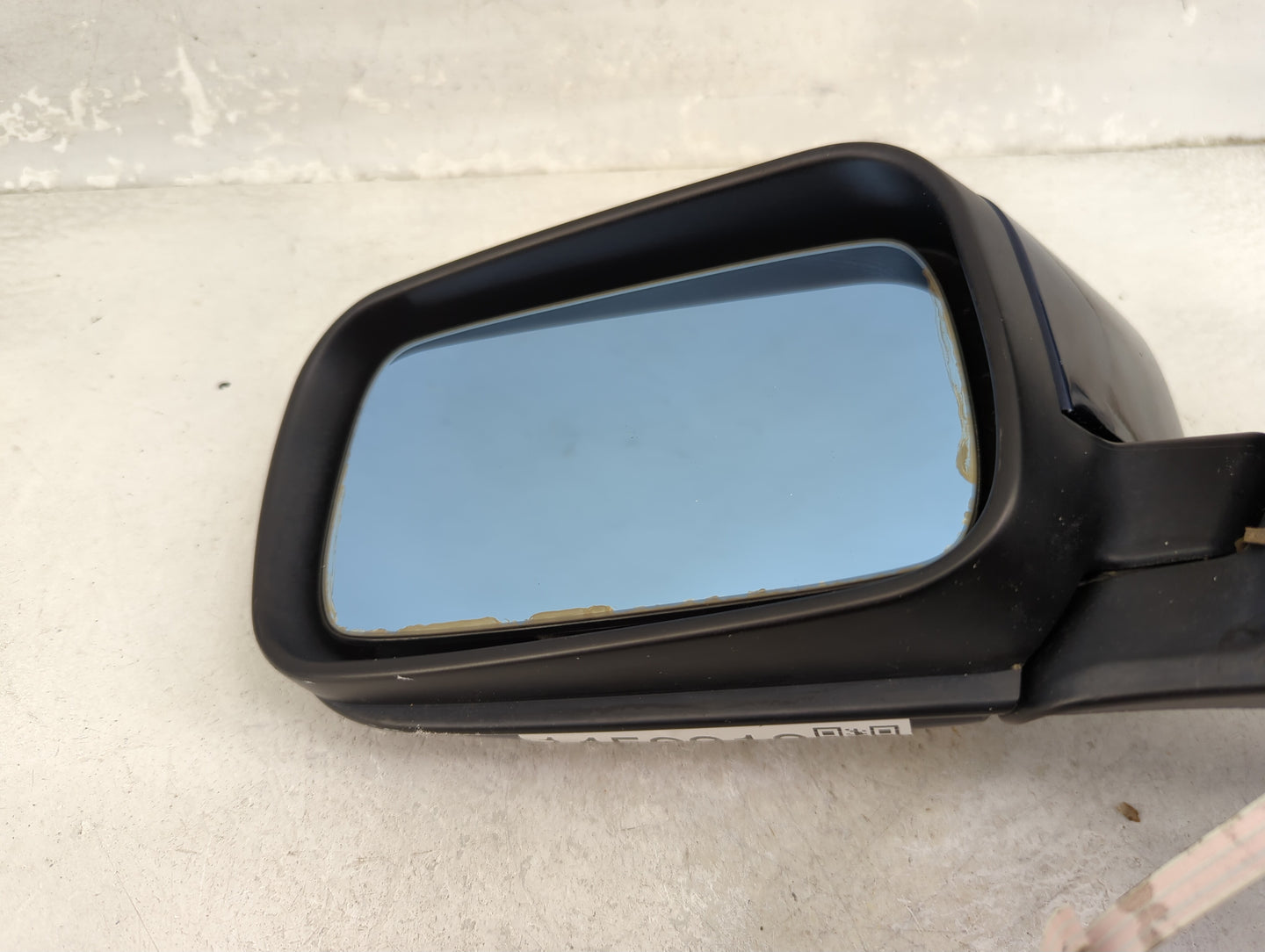 2001-2005 Bmw 325i Driver Side View Mirror - Left Door Mirror OEM Used - Oemusedautoparts1.com