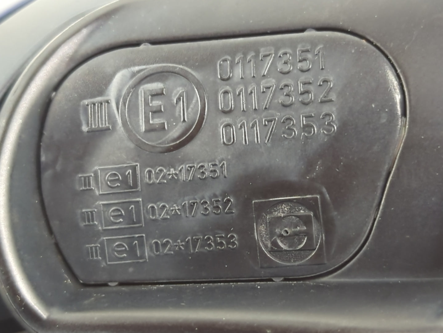 2001-2005 Bmw 325i Passenger Side View Mirror - Right Door Mirror OEM Used - Oemusedautoparts1.com